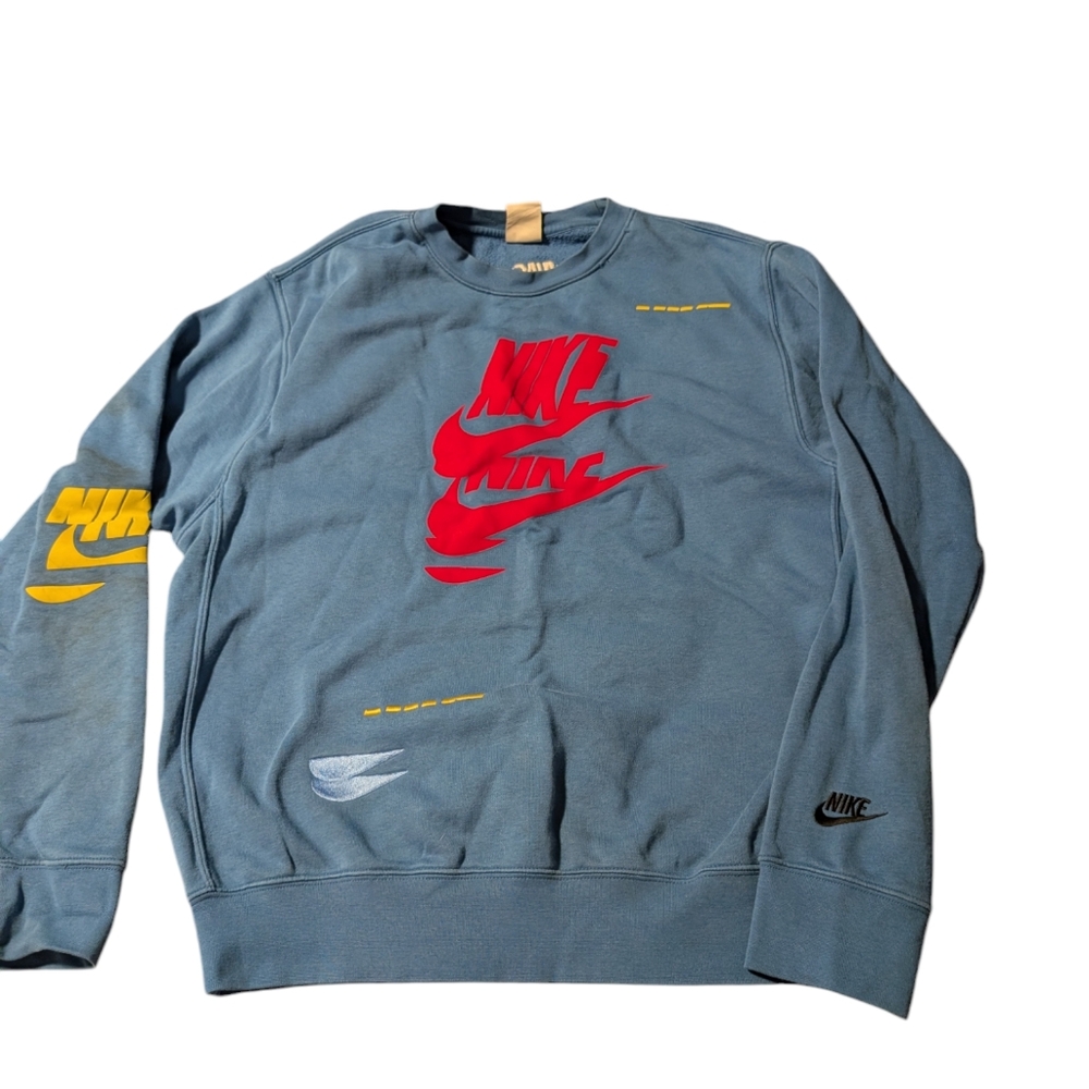 Nike sweatshirt